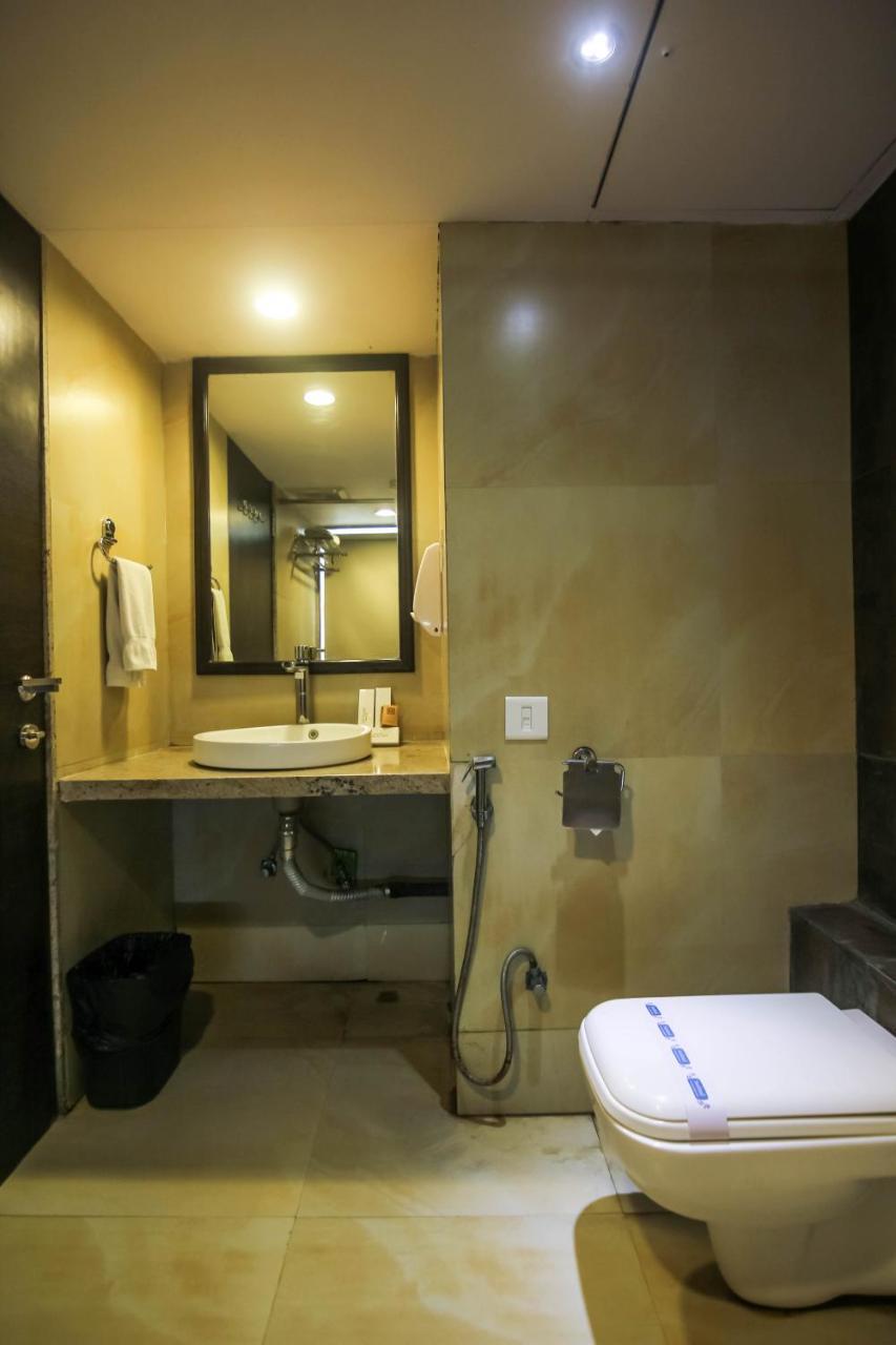 Hotel Lxia Hinjewadi - Indian Nationals Only Pimpri-Chinchwad 外观 照片